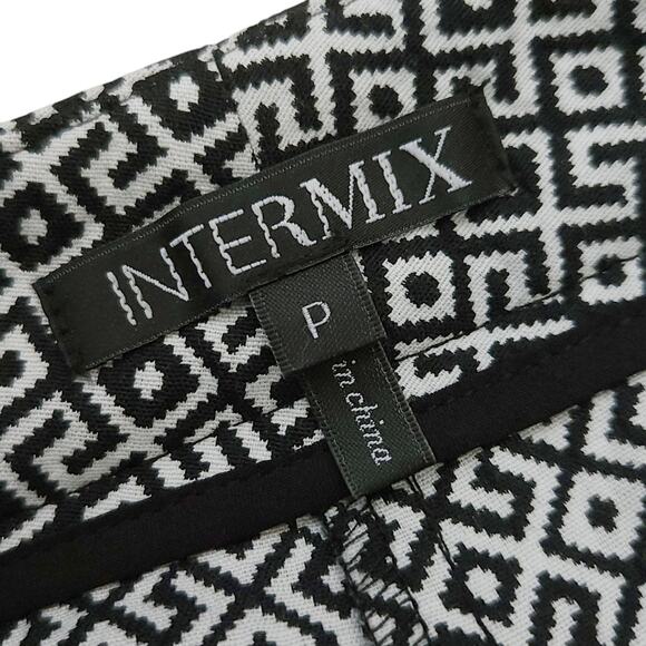 INTERMIX Sandy patterned geo skort mini skirt dress shorts black gray Size P XS - Picture 6 of 8